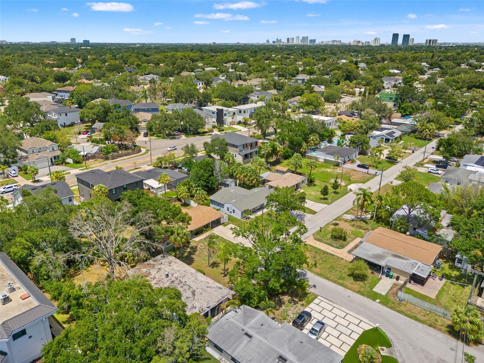 4635 W BAY VILLA AVE