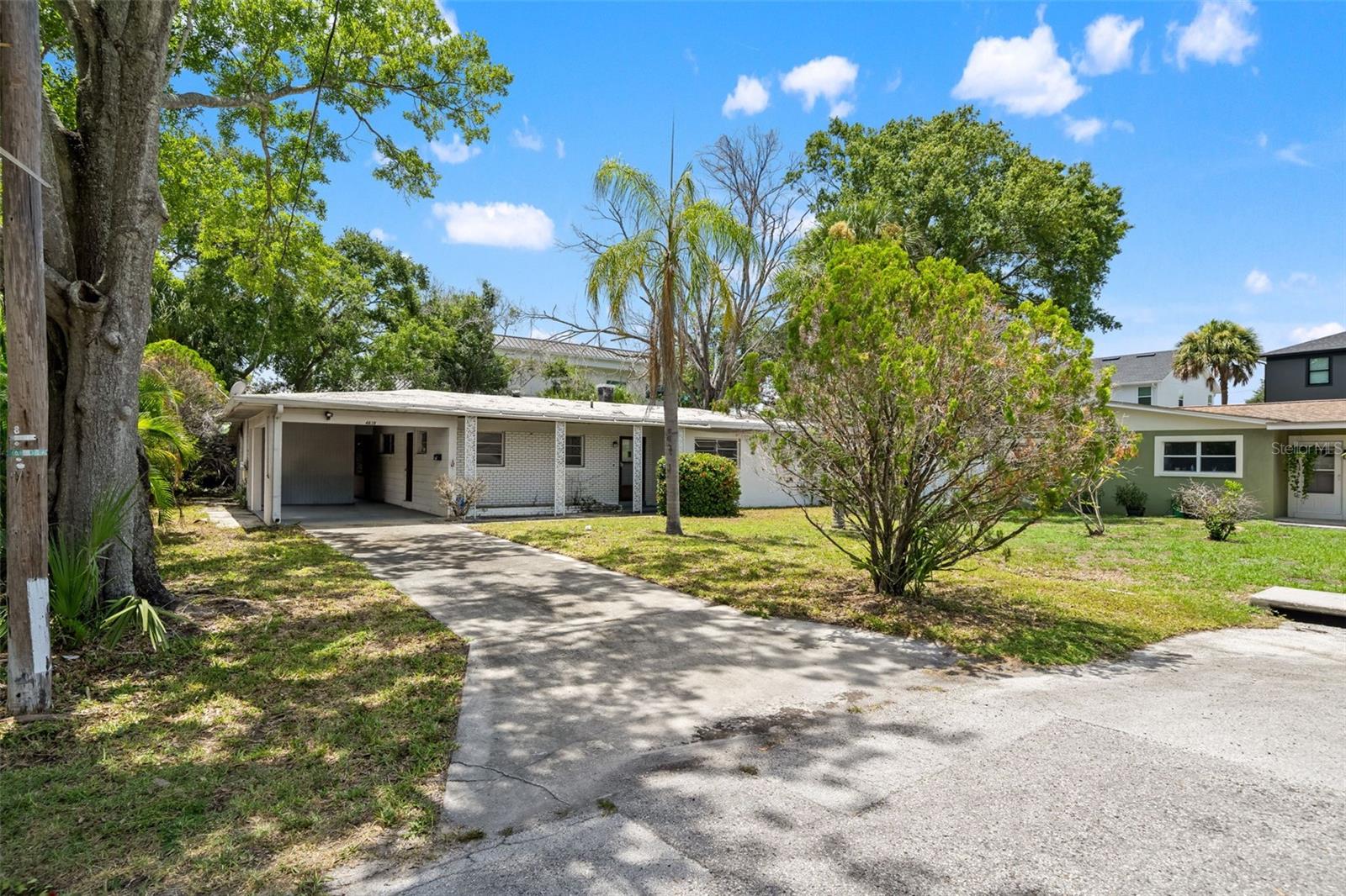 4635 W BAY VILLA AVE