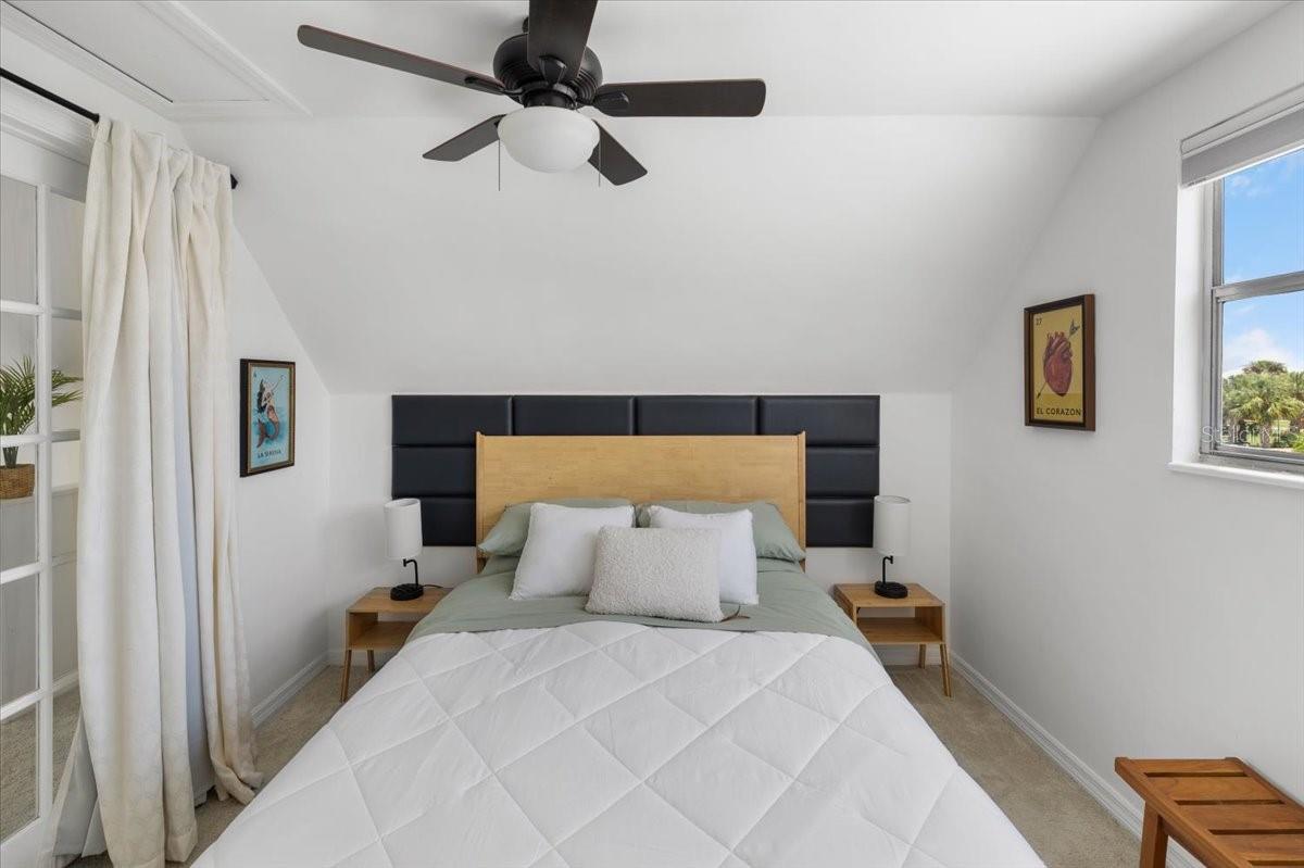 4009 CASA CT