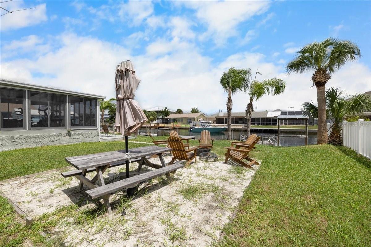 4009 CASA CT