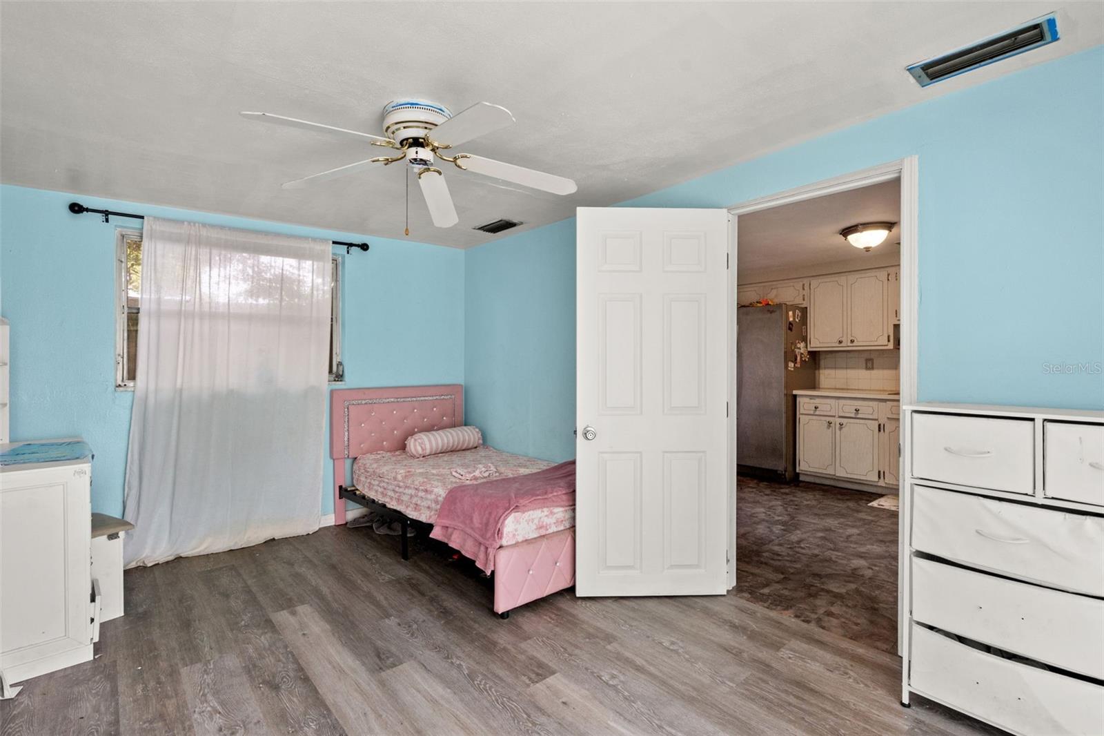 7710 BIRCHWOOD DR