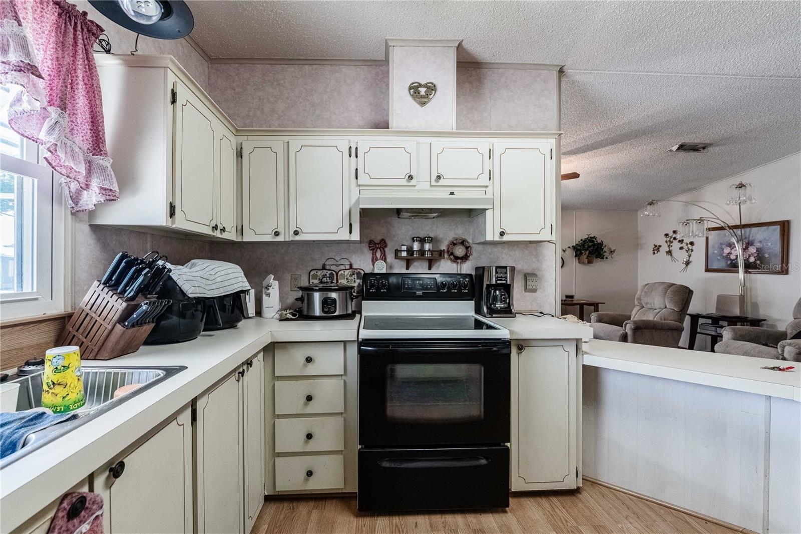 489 VILLAGE CIR SW