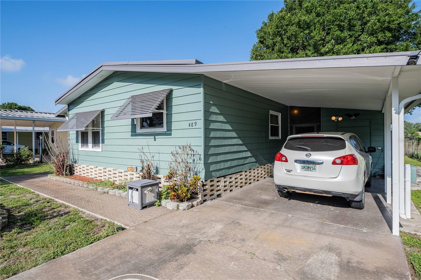 489 VILLAGE CIR SW