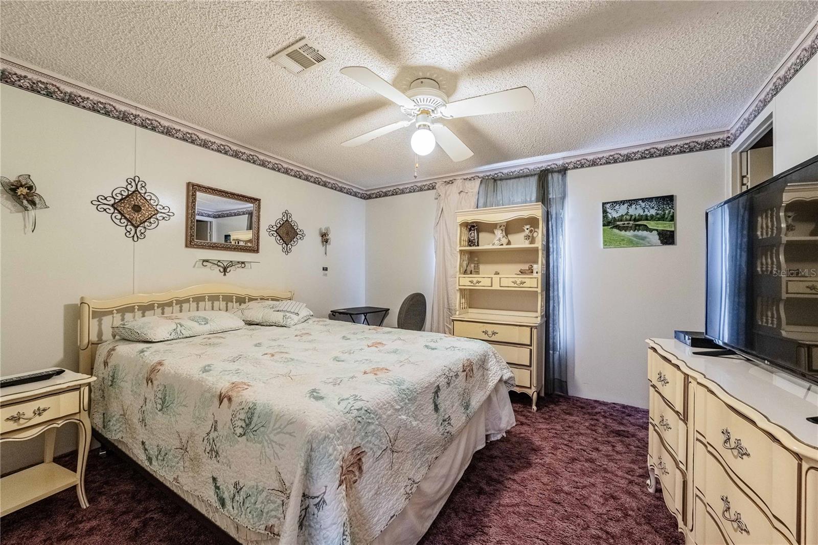 489 VILLAGE CIR SW