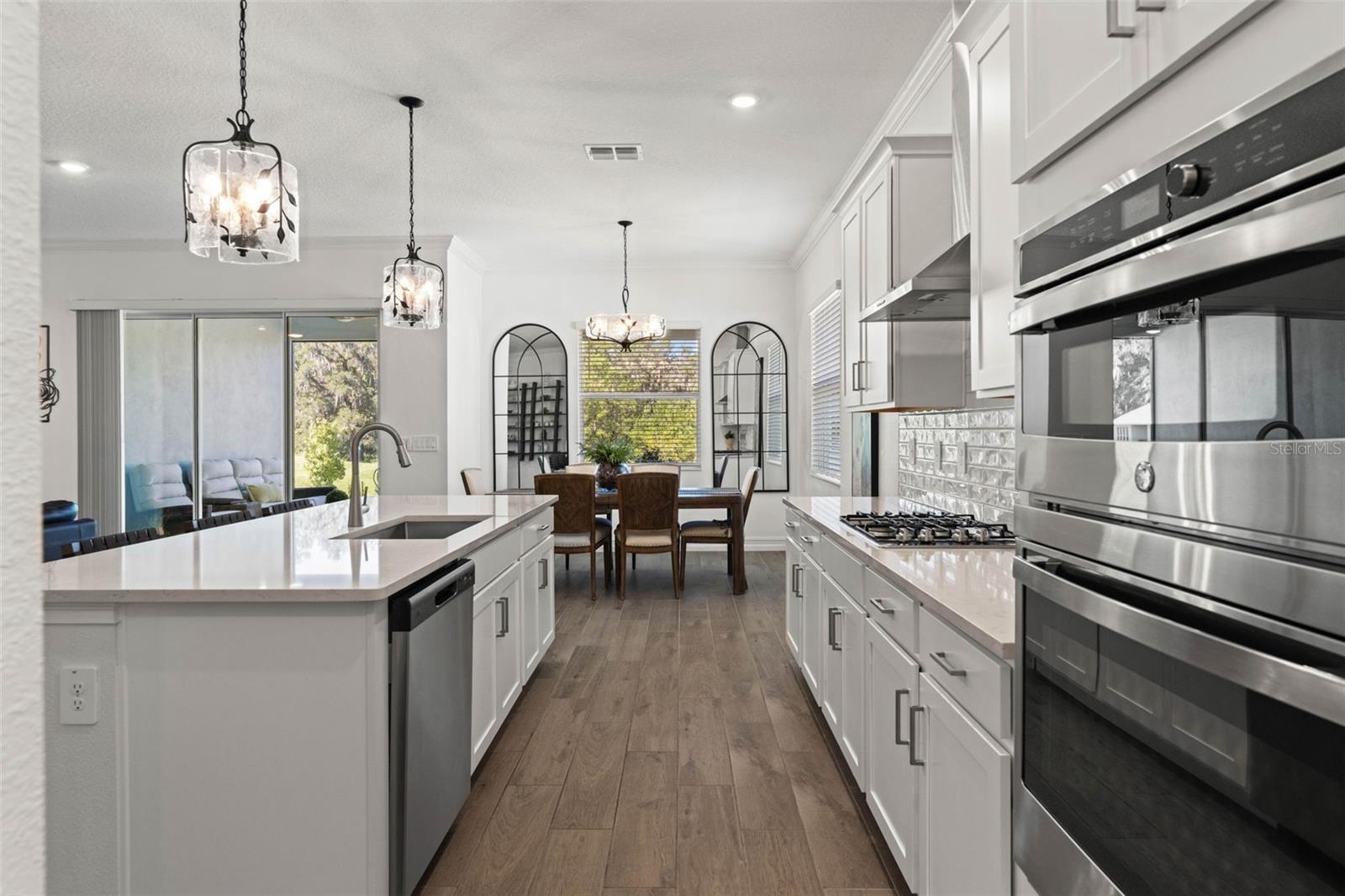 4513 SOUTHERN VALLEY LOOP