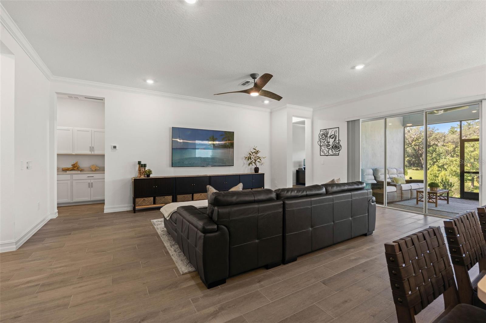 4513 SOUTHERN VALLEY LOOP