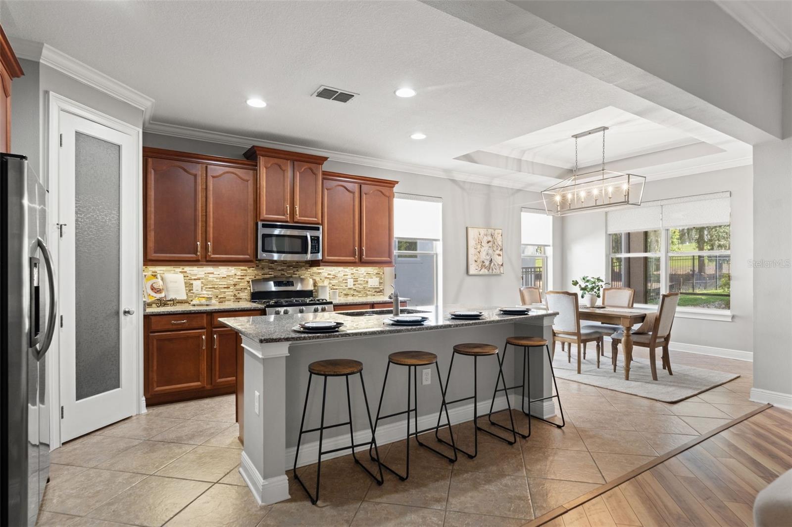 4684 SOUTHERN VALLEY LOOP