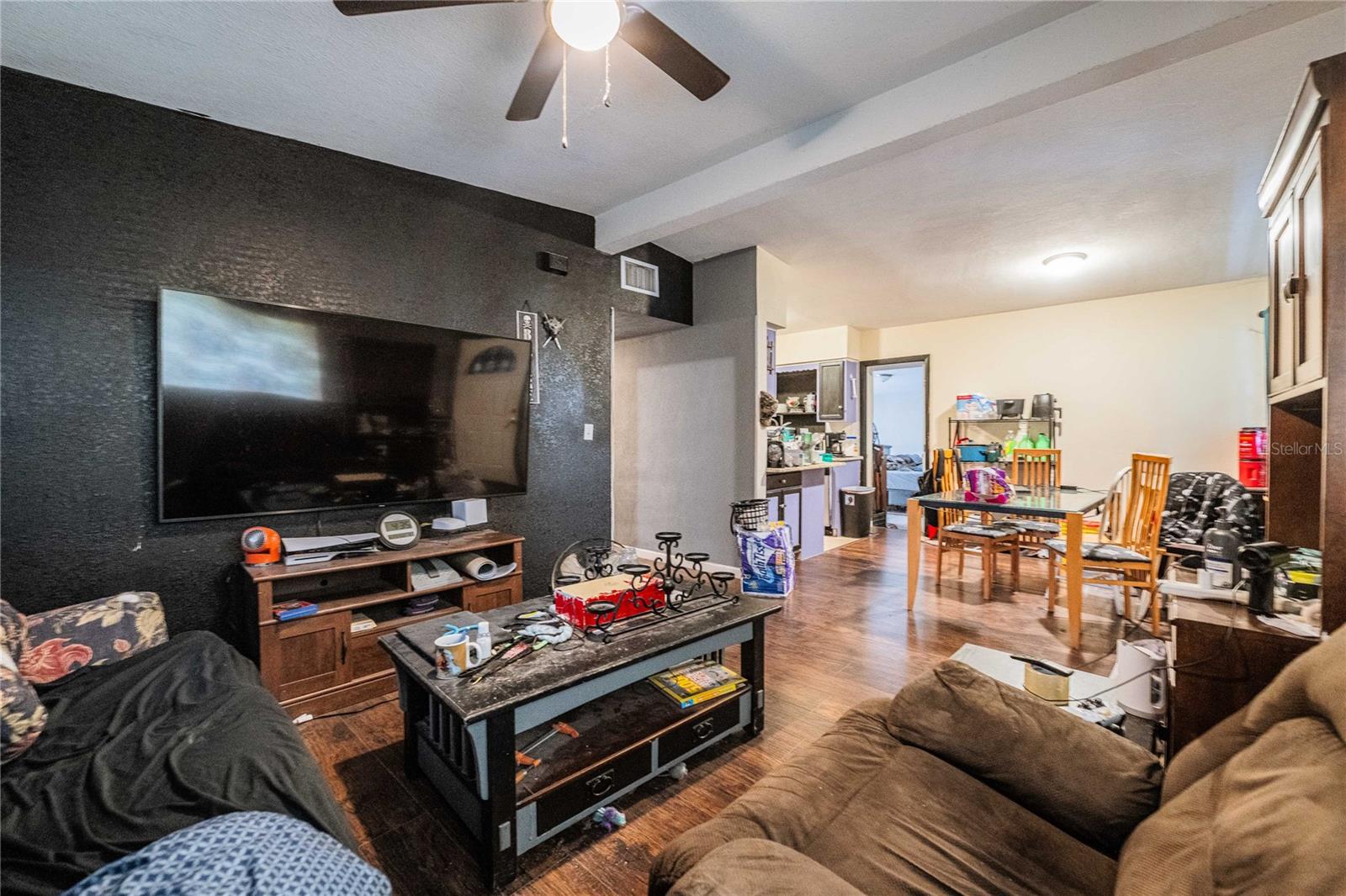 2021 S CRYSTAL LAKE DR