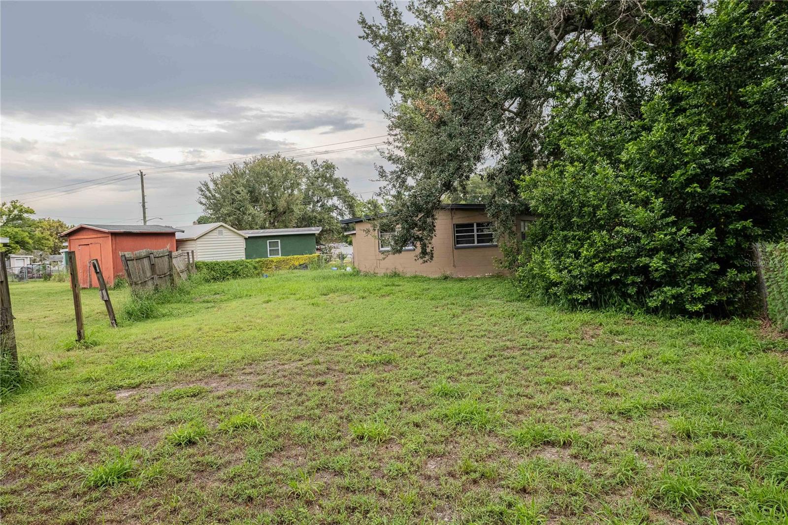 2021 S CRYSTAL LAKE DR