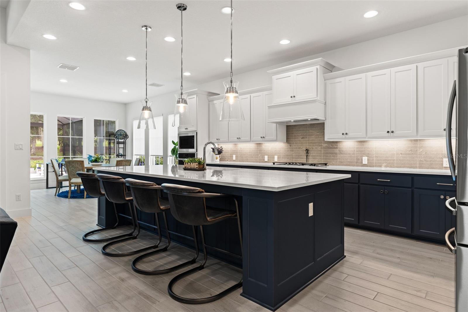 4552 SOUTHERN VALLEY LOOP