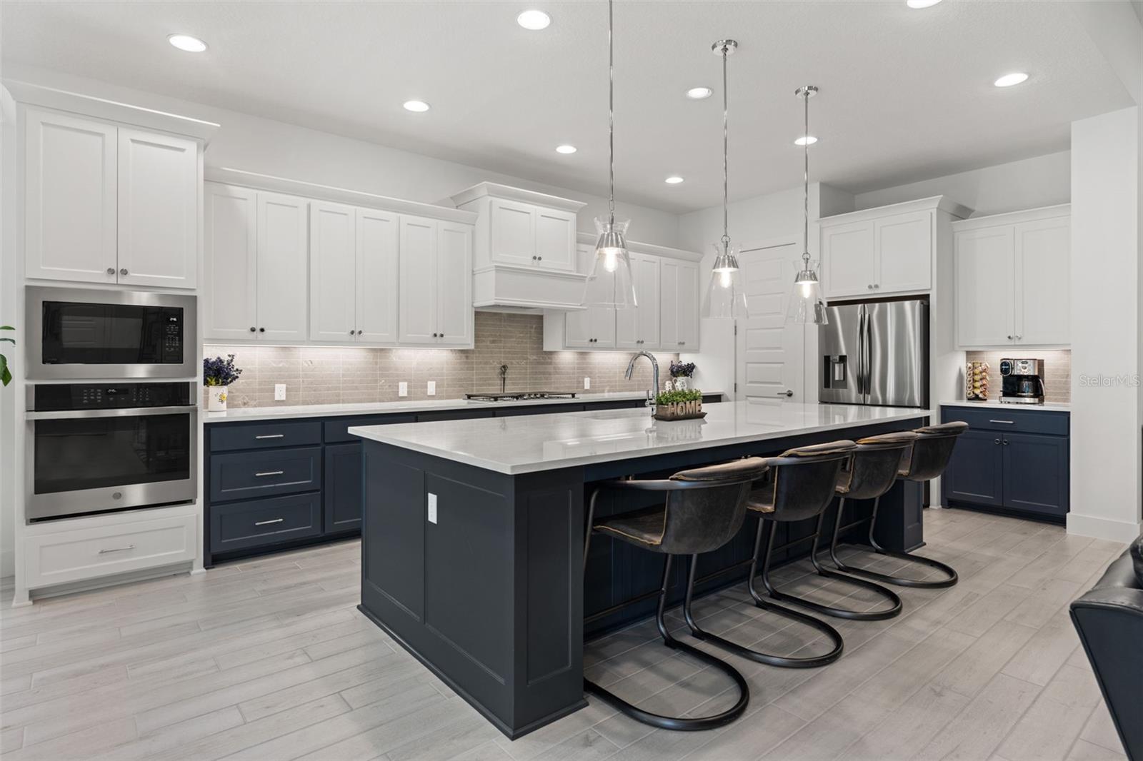 4552 SOUTHERN VALLEY LOOP