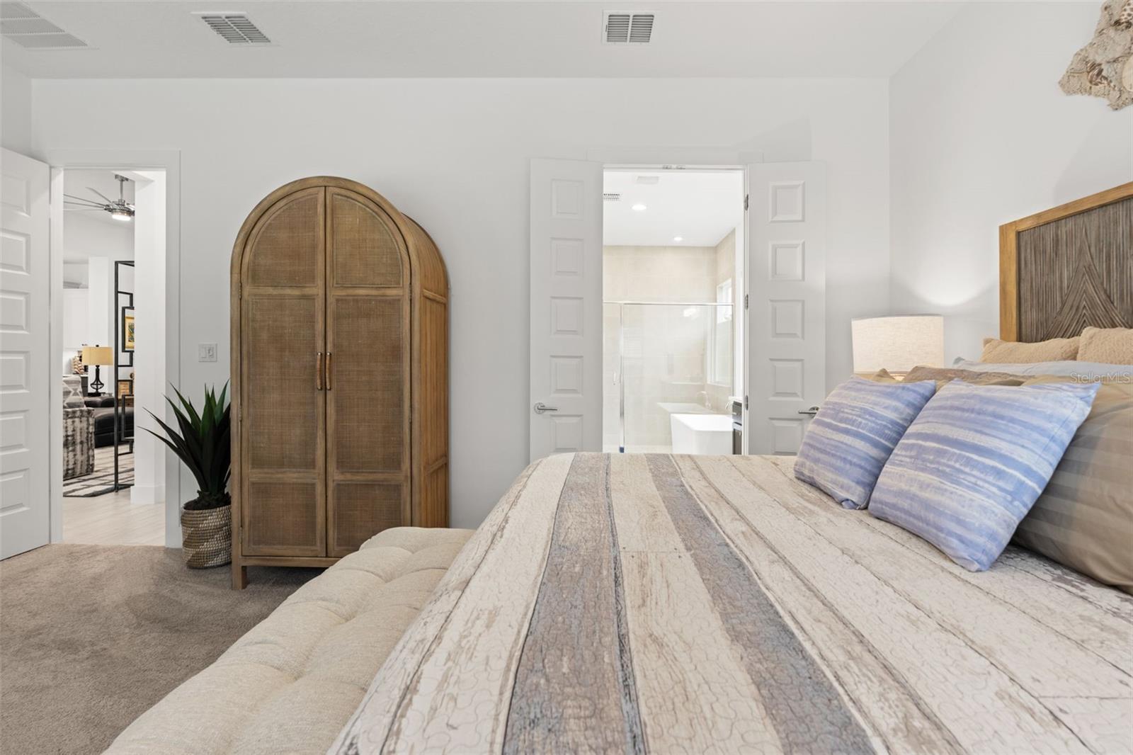 4552 SOUTHERN VALLEY LOOP