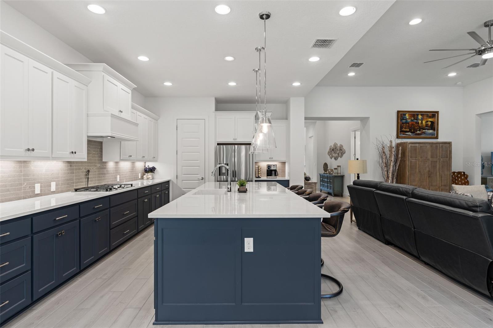 4552 SOUTHERN VALLEY LOOP