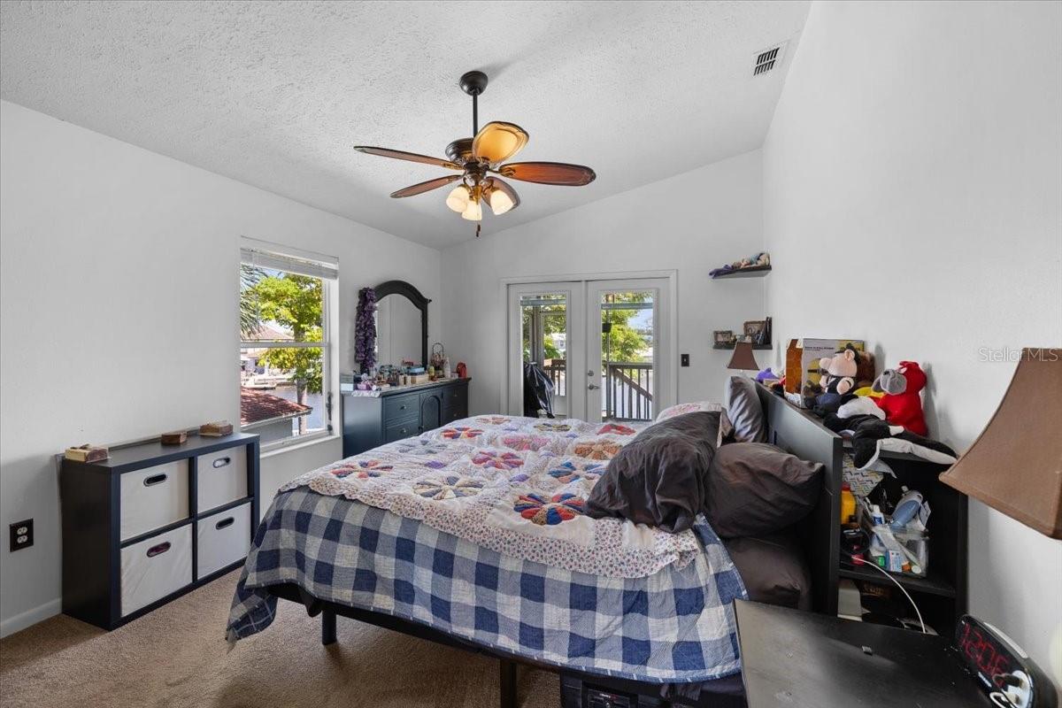 4514 NEPTUNE DR