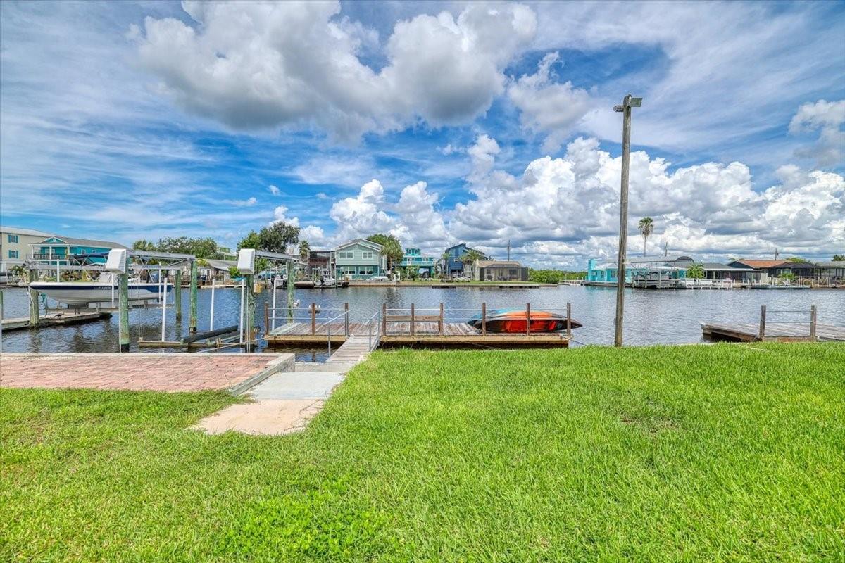 3377 MANGROVE DR