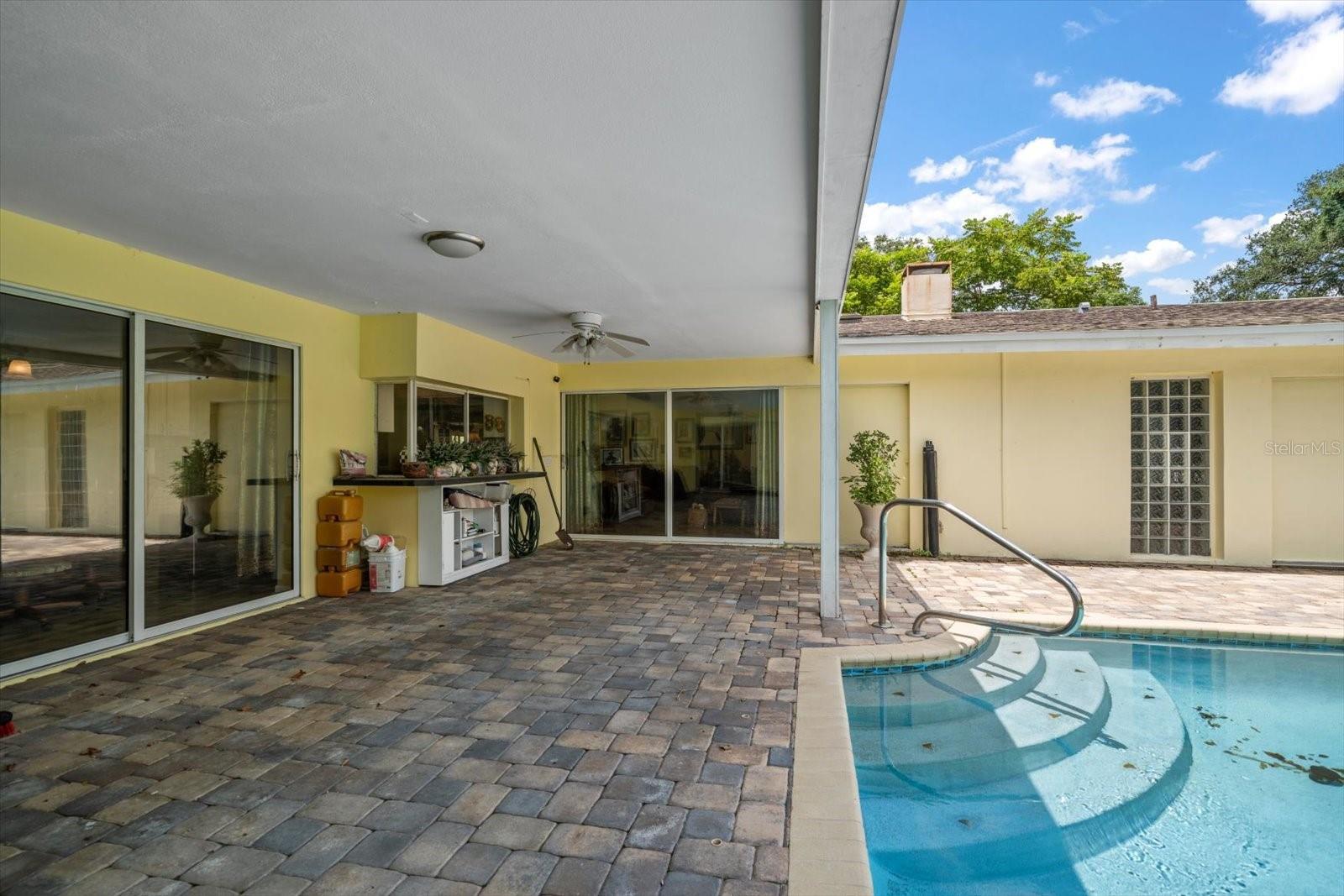 1861 SADDLE HILL RD S