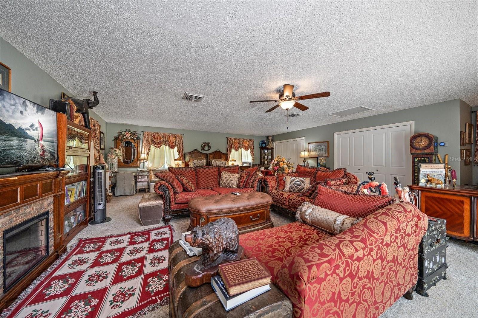 1861 SADDLE HILL RD S