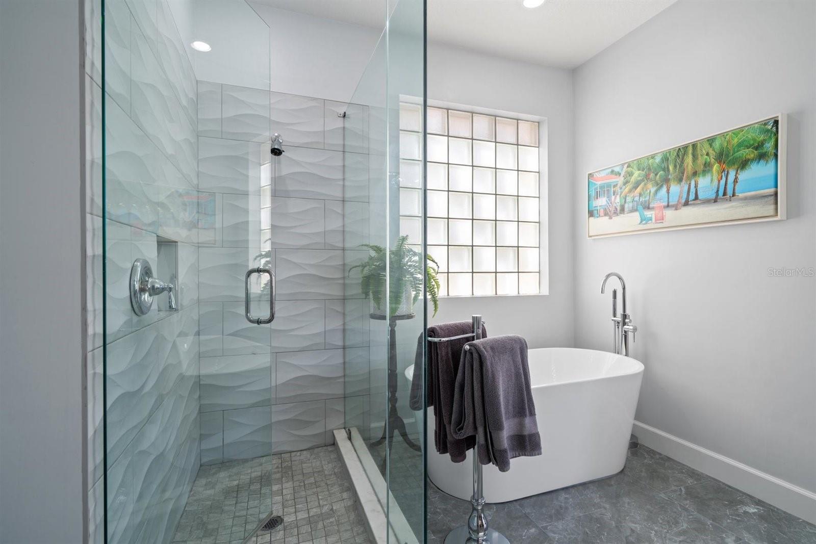 170 SAND KEY ESTATES DR