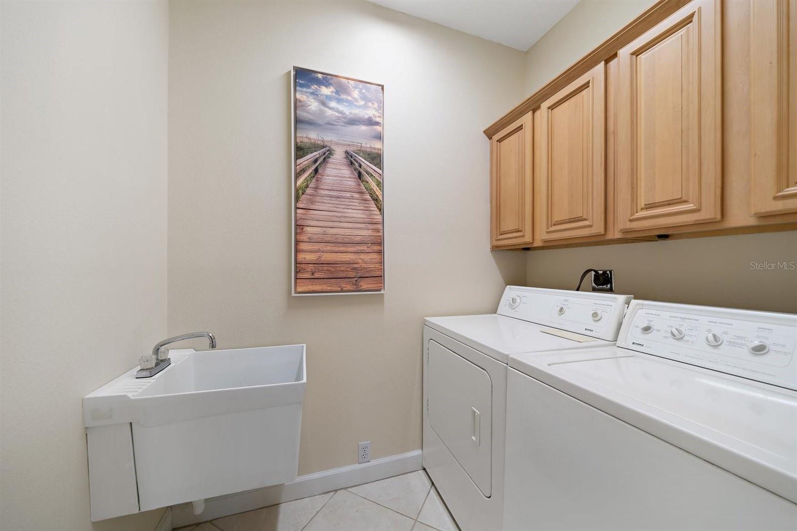 170 SAND KEY ESTATES DR