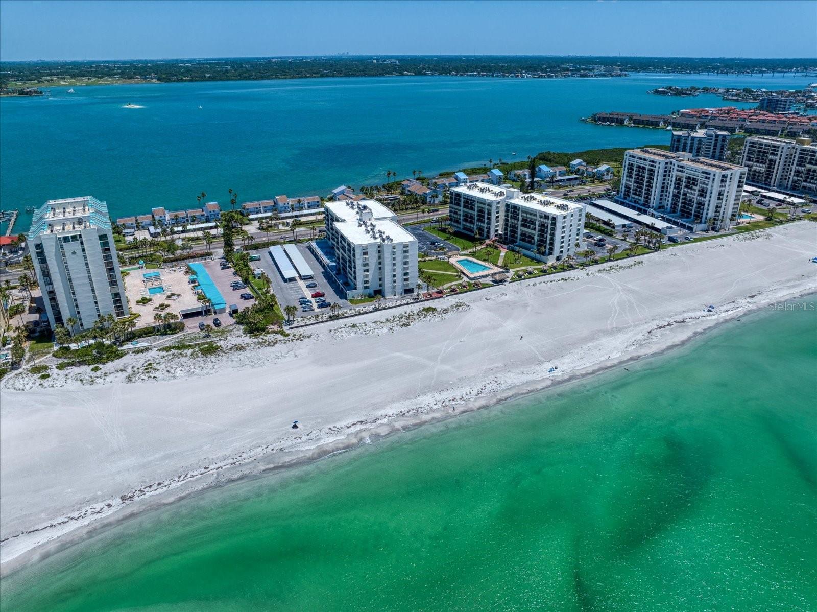 1400 GULF BLVD #804