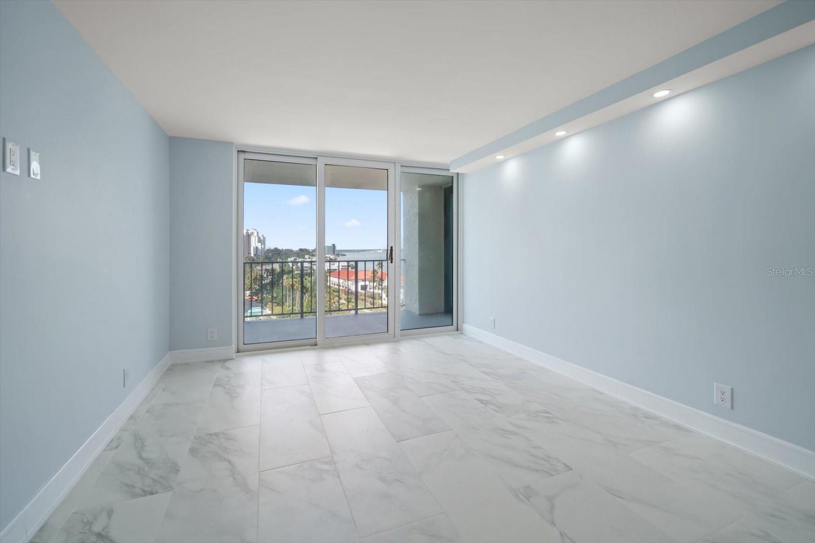 1400 GULF BLVD #804