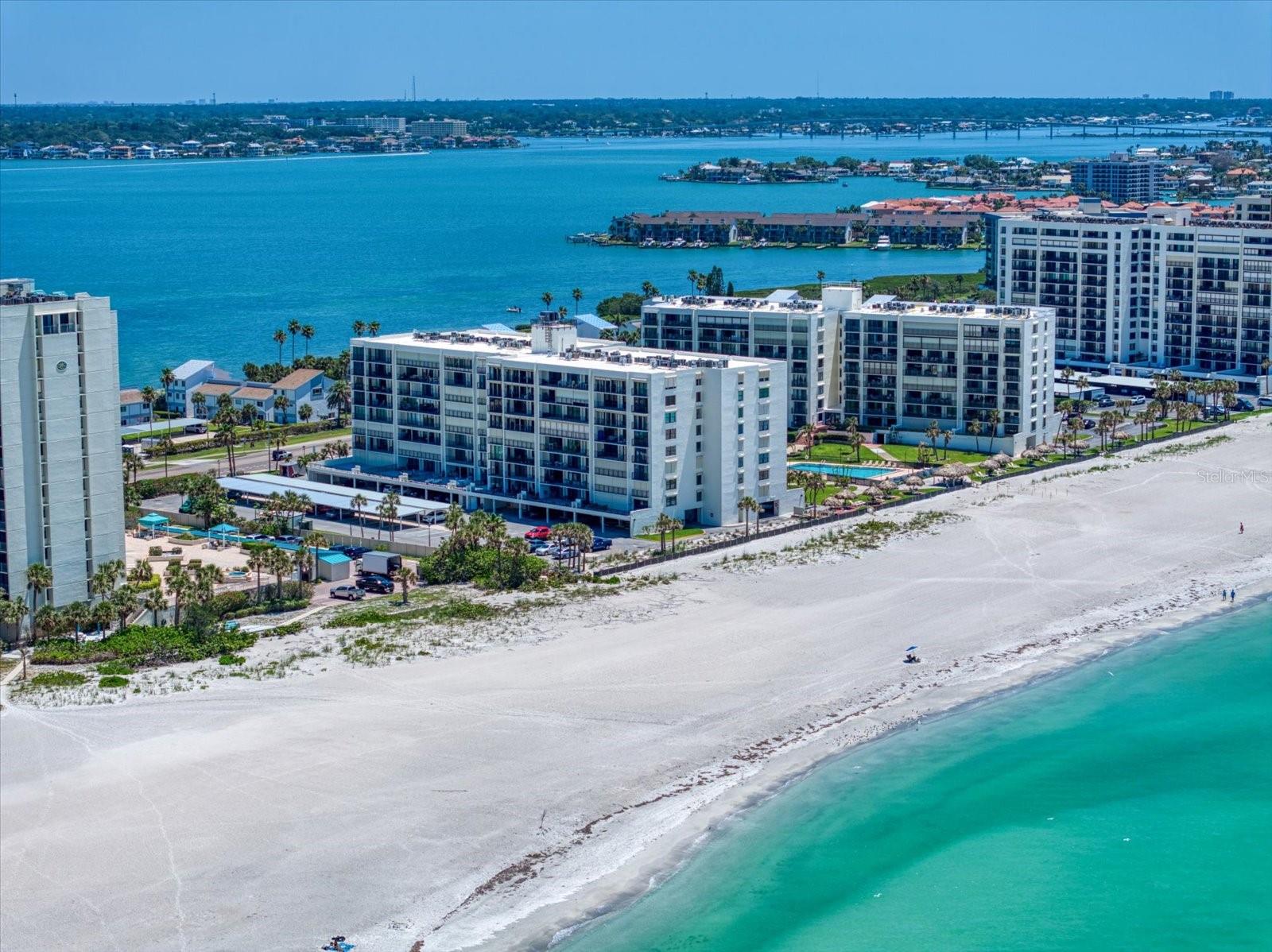 1400 GULF BLVD #804