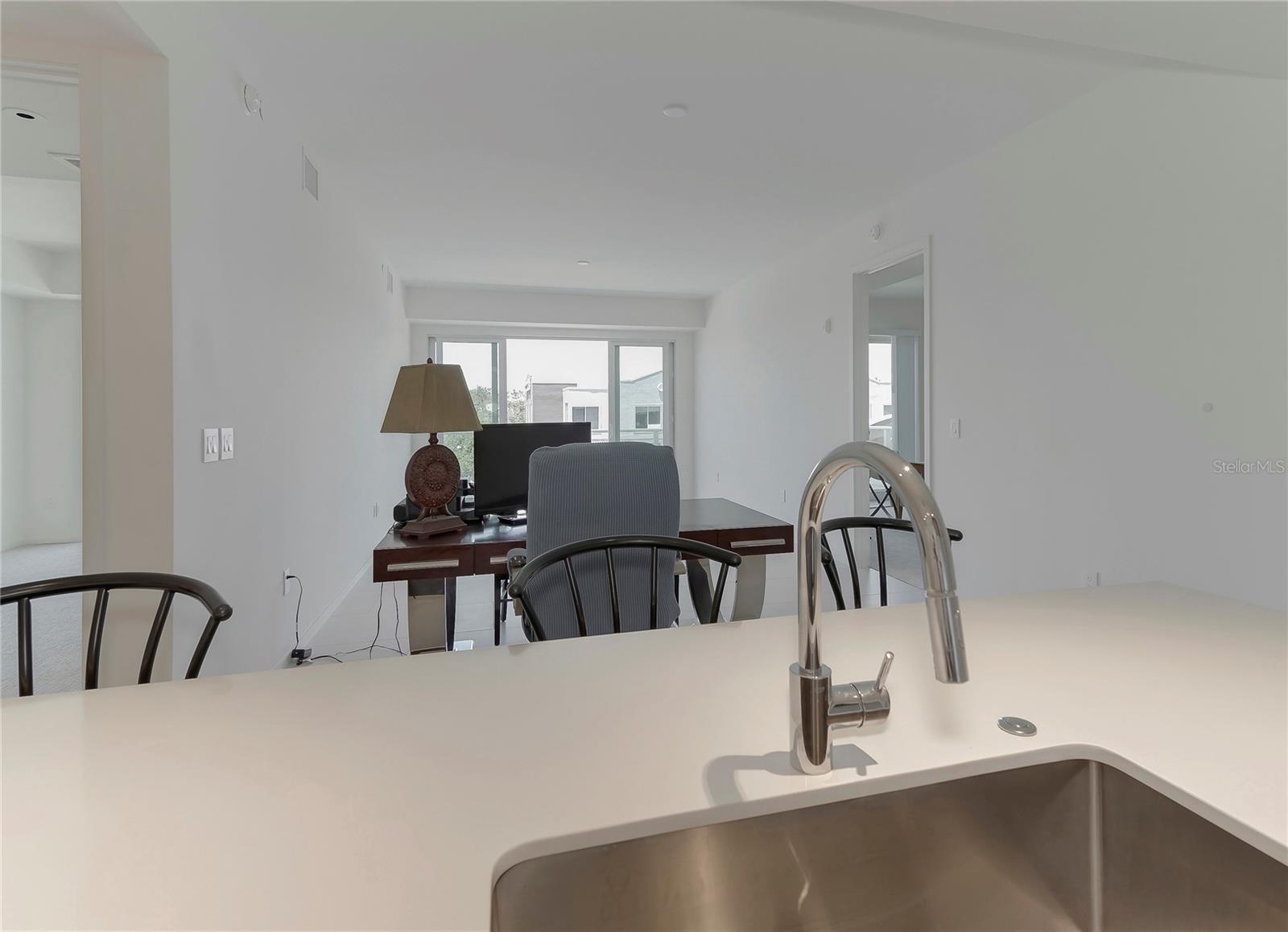 1020 SUNSET POINT RD #302