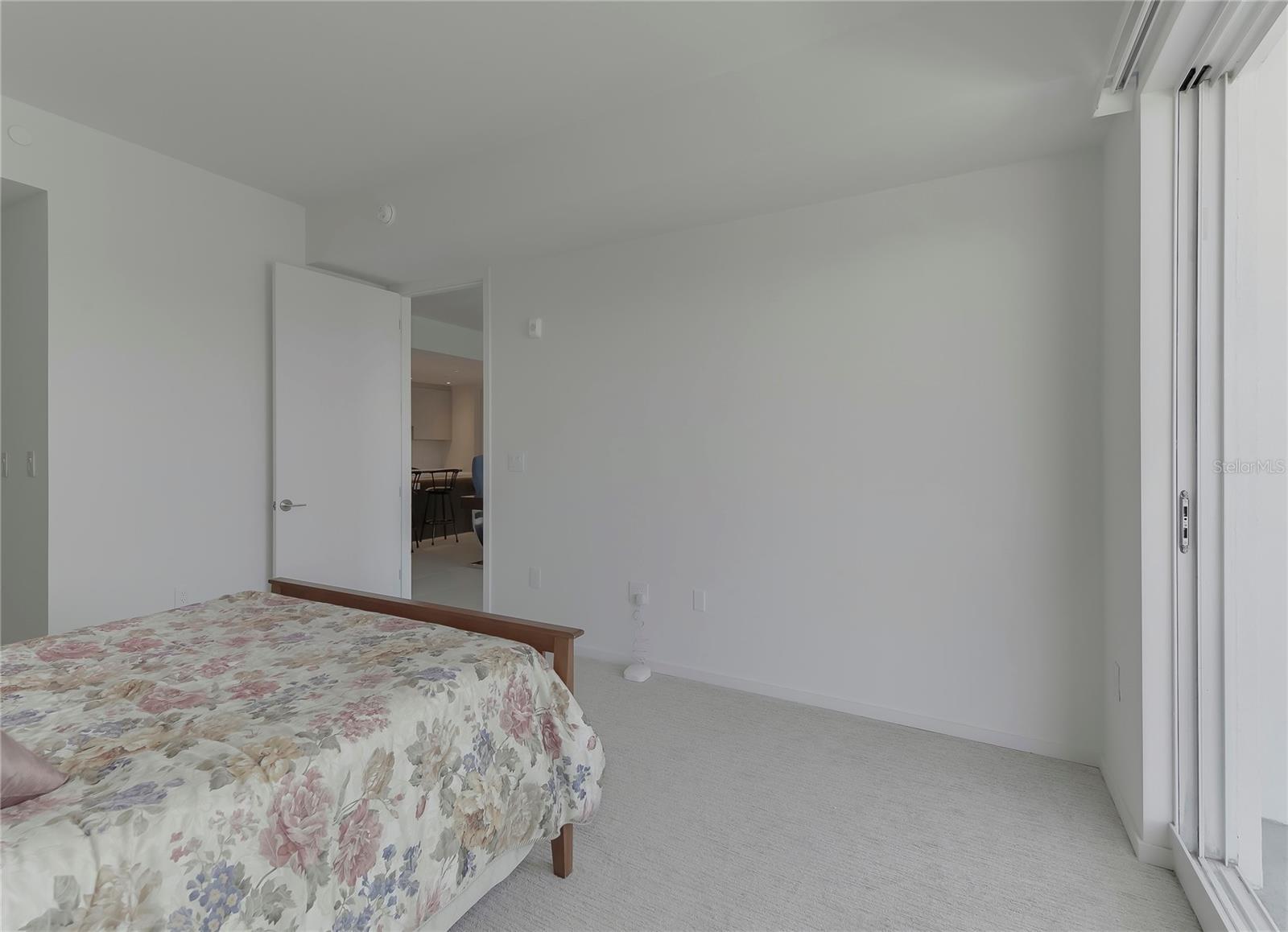 1020 SUNSET POINT RD #302