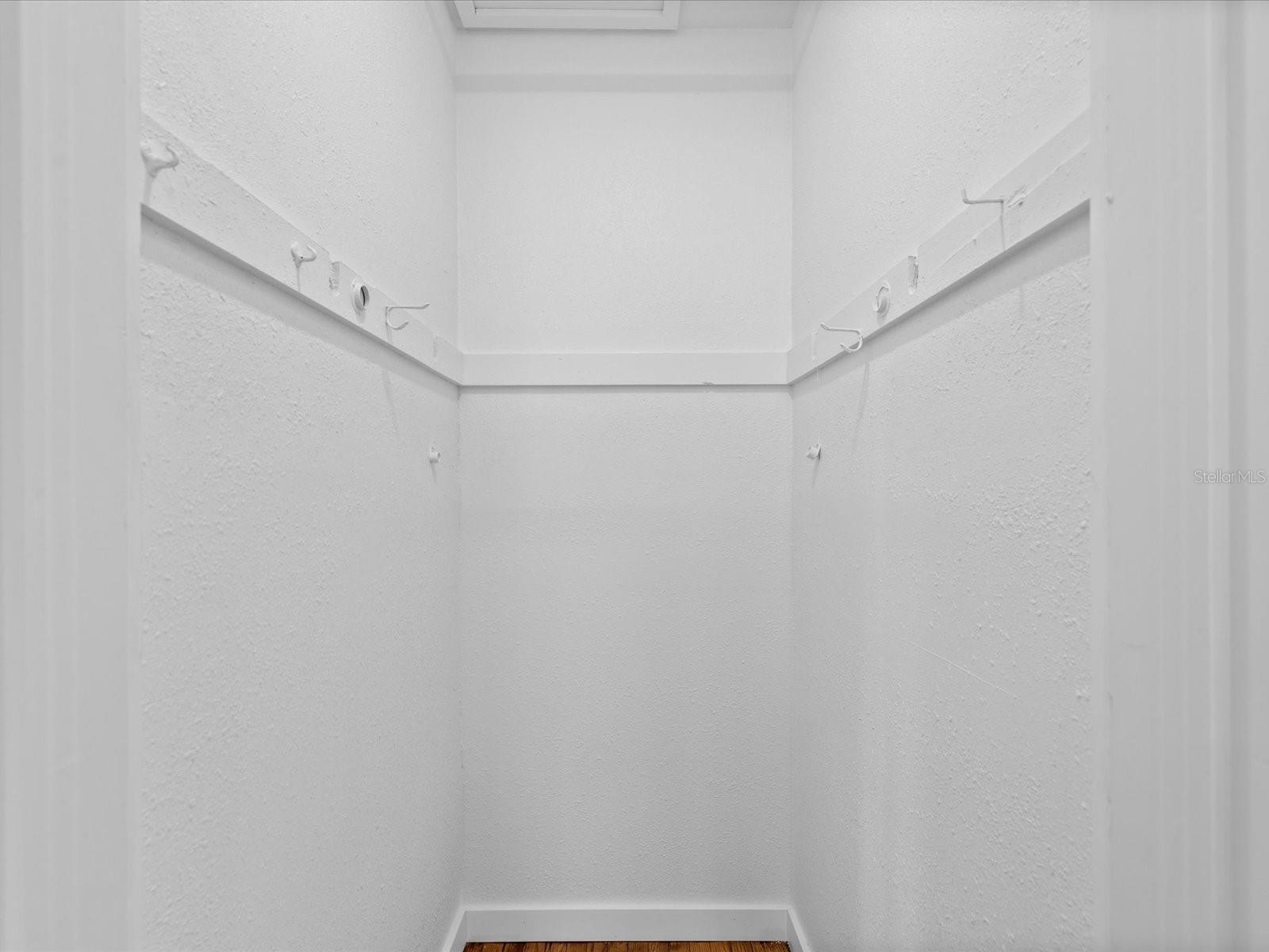 721 SNELL ISLE BLVD NE