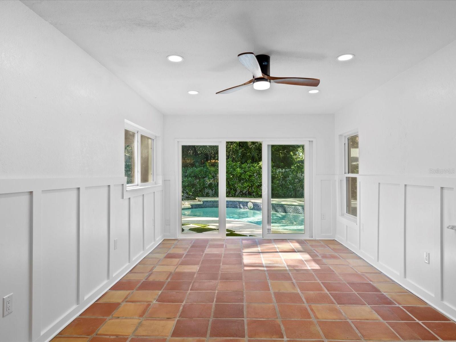 721 SNELL ISLE BLVD NE