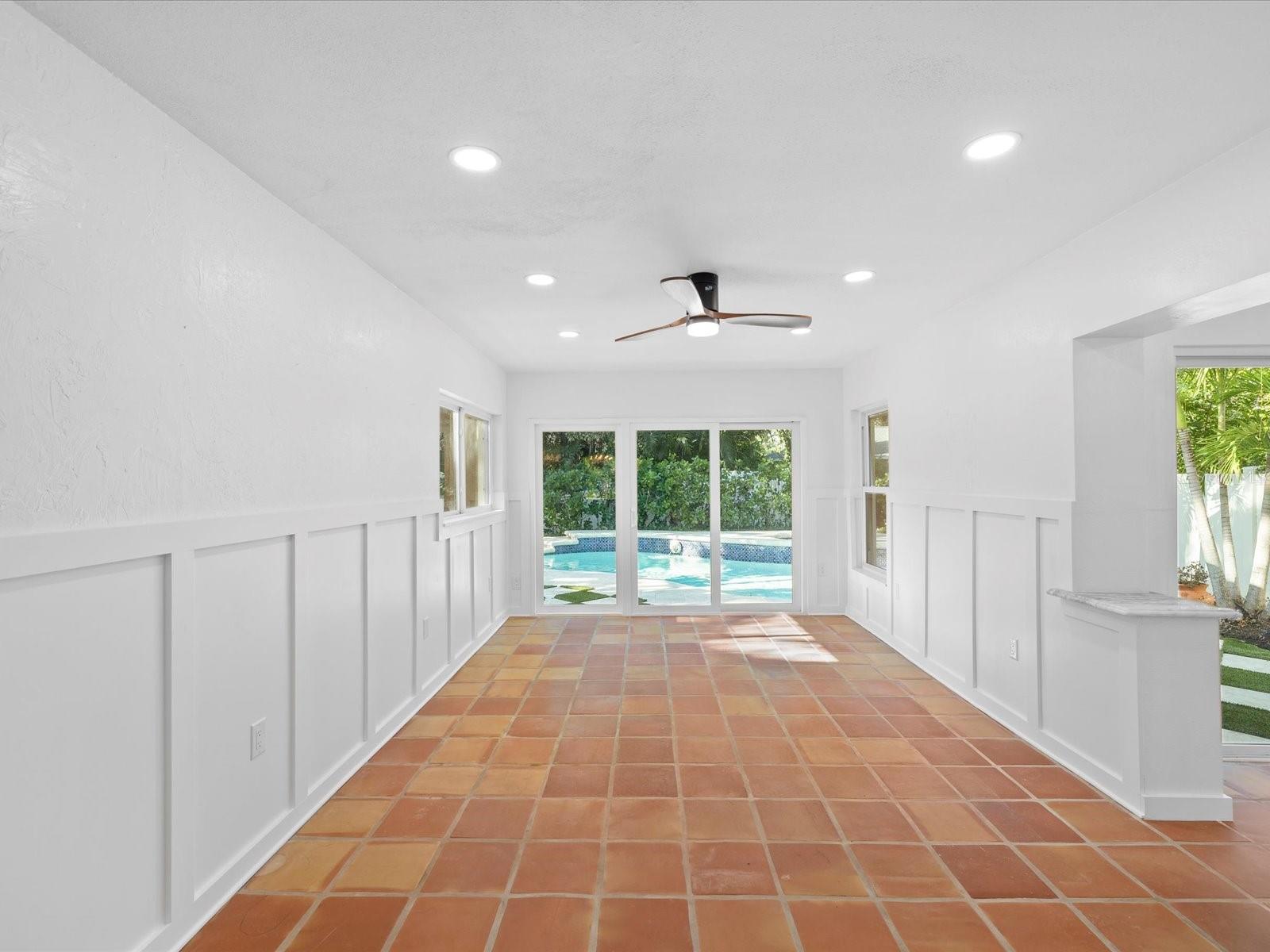 721 SNELL ISLE BLVD NE