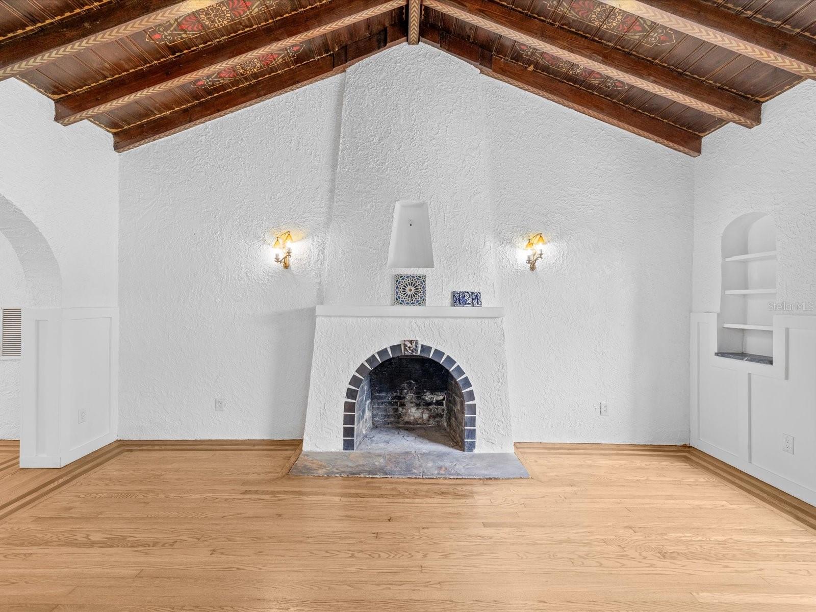 721 SNELL ISLE BLVD NE