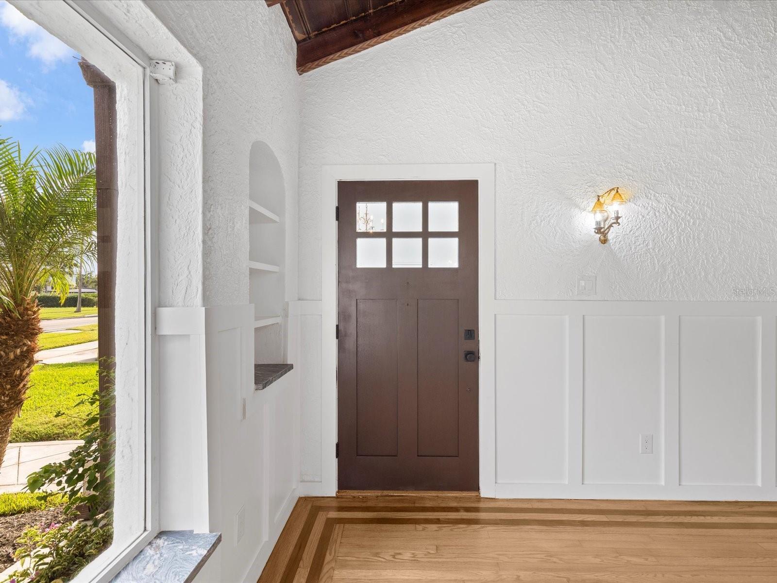 721 SNELL ISLE BLVD NE