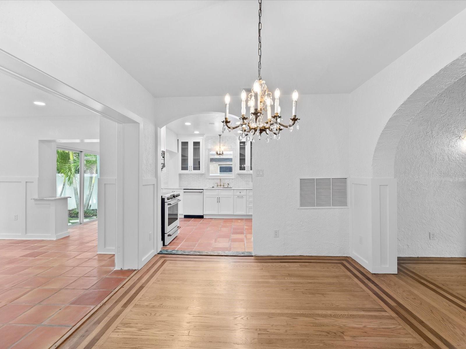 721 SNELL ISLE BLVD NE