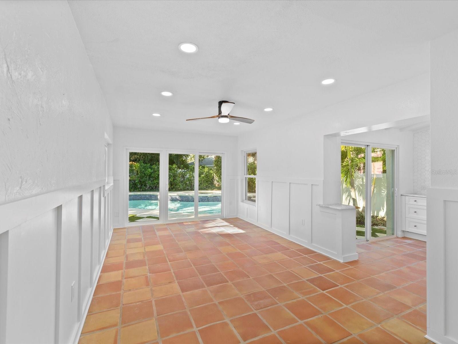 721 SNELL ISLE BLVD NE