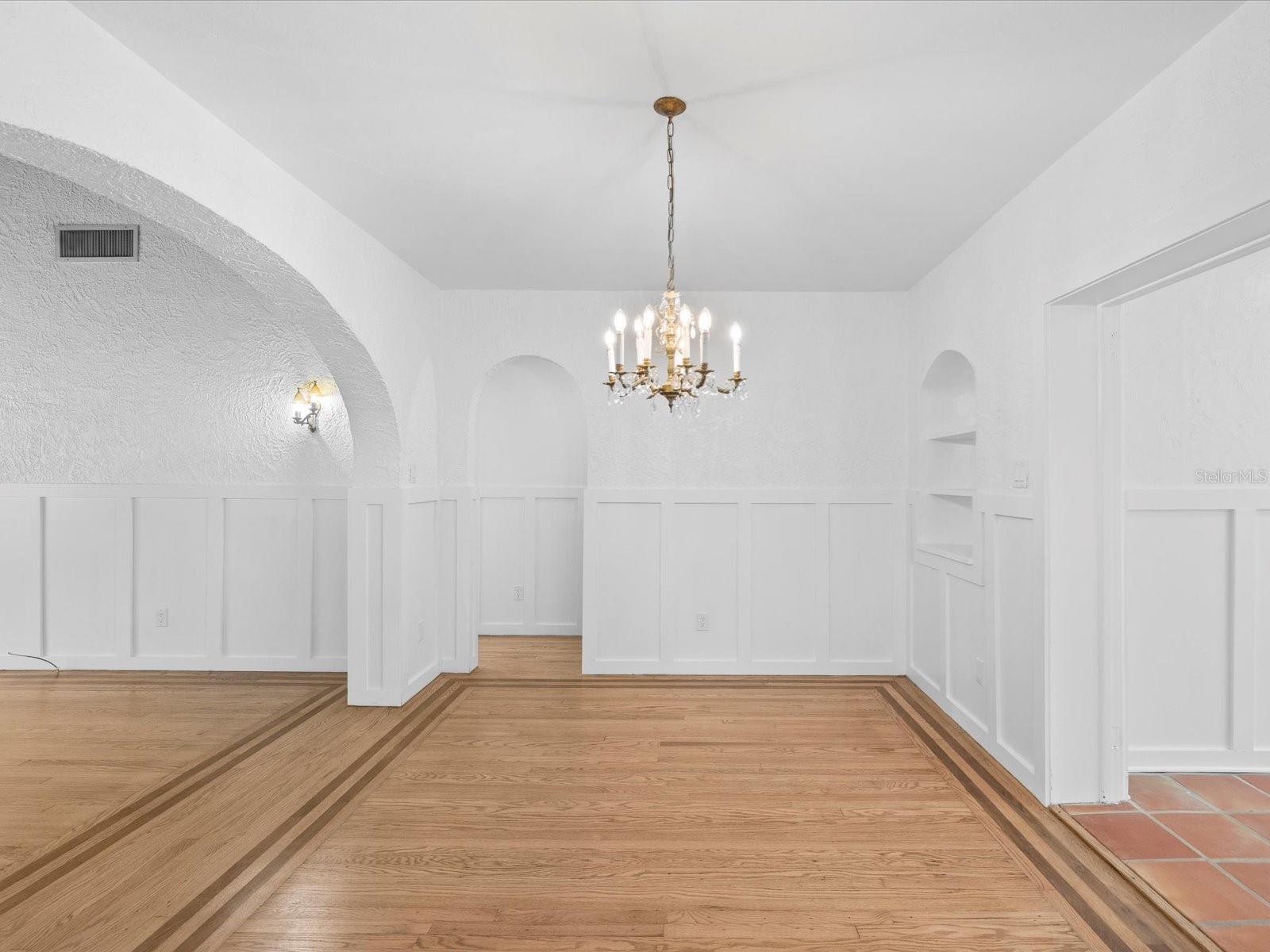 721 SNELL ISLE BLVD NE