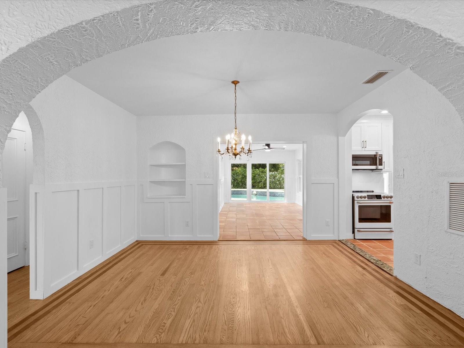 721 SNELL ISLE BLVD NE