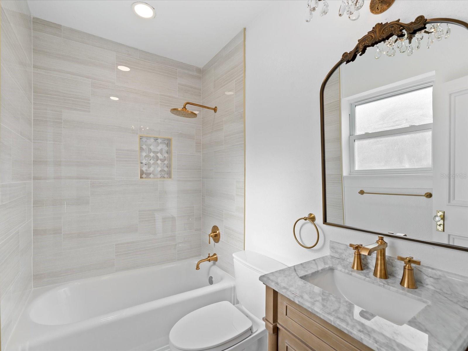 721 SNELL ISLE BLVD NE