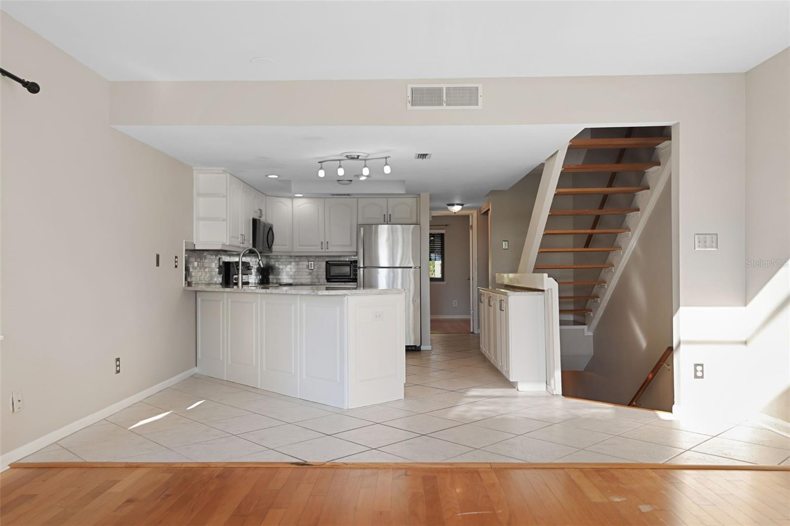 1355 PINELLAS BAYWAY S #19