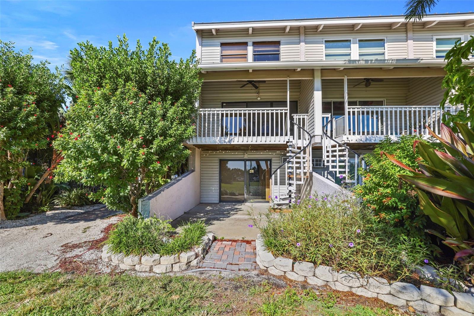 1355 PINELLAS BAYWAY S #19