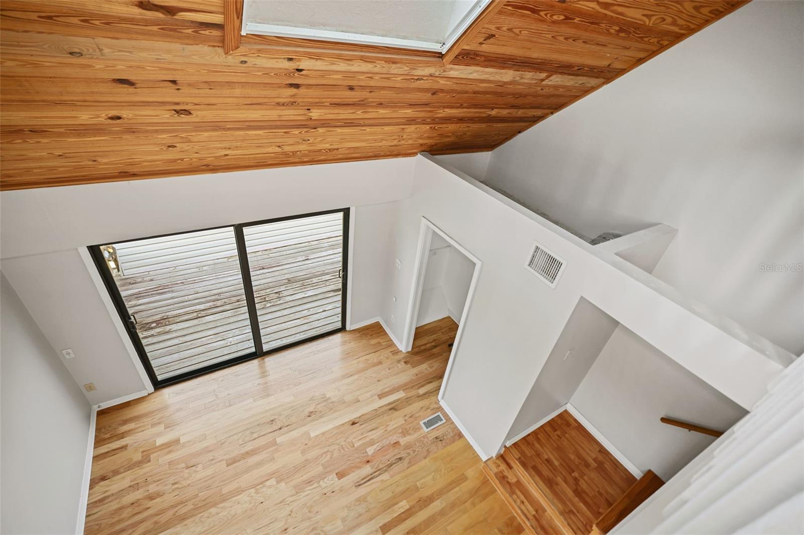 1355 PINELLAS BAYWAY S #19