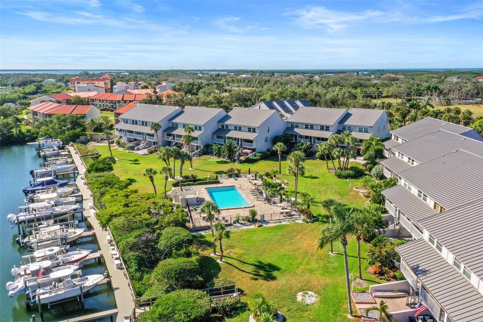 1355 PINELLAS BAYWAY S #19