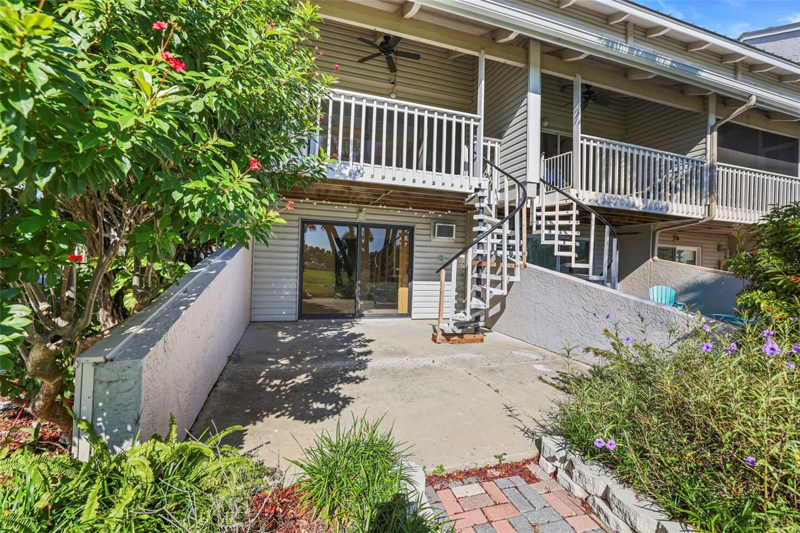 1355 PINELLAS BAYWAY S #19