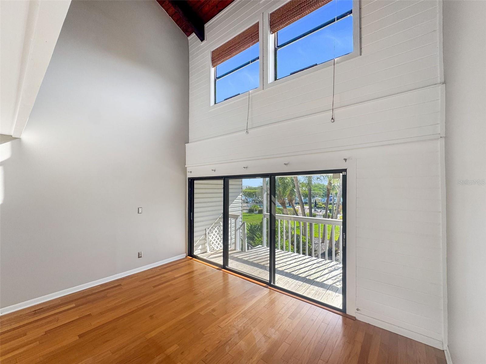 1355 PINELLAS BAYWAY S #19