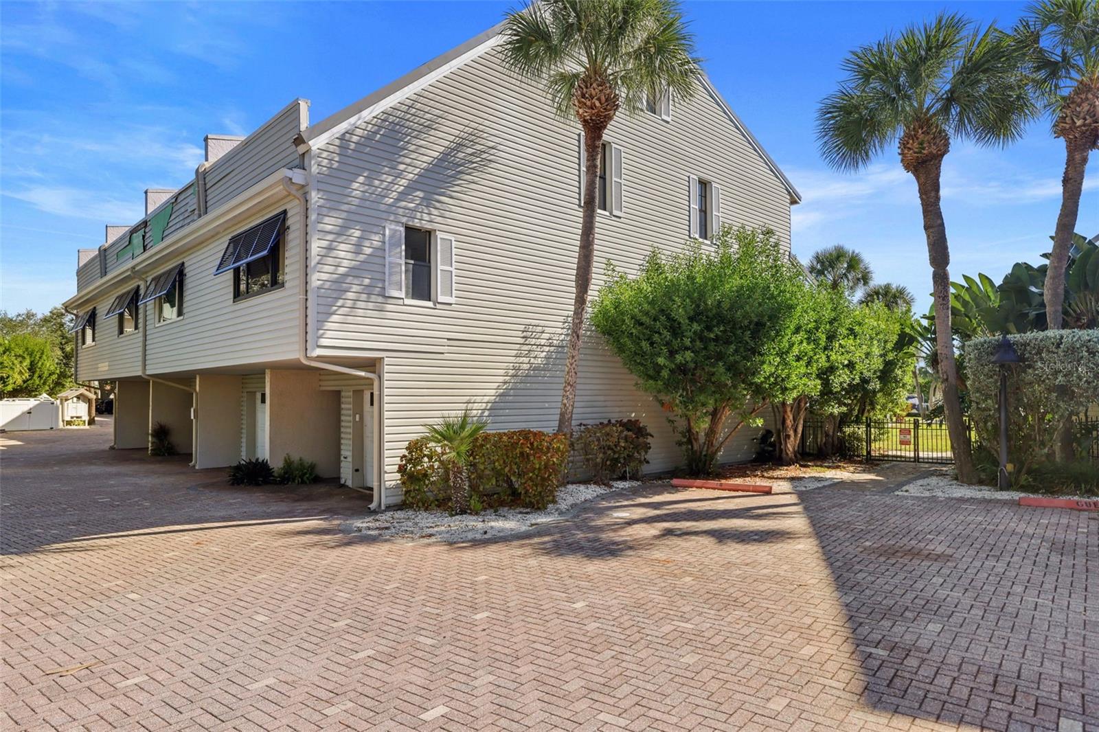 1355 PINELLAS BAYWAY S #19