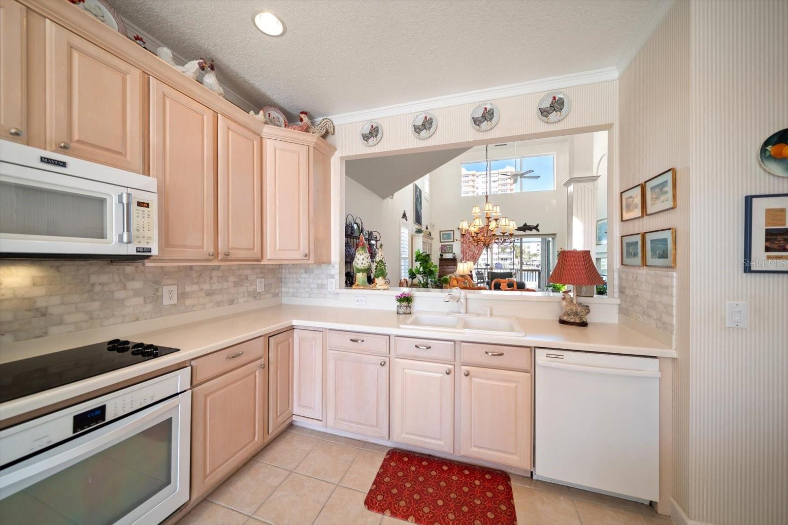 1648 SAND KEY ESTATES CT