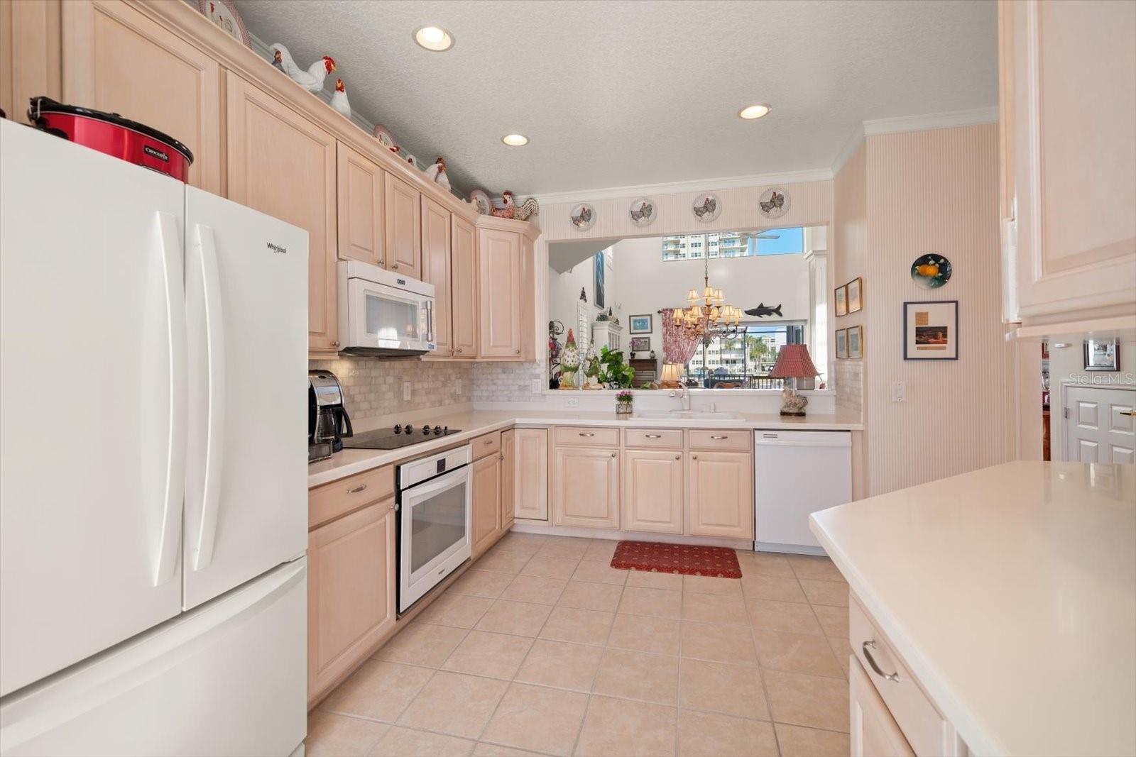 1648 SAND KEY ESTATES CT