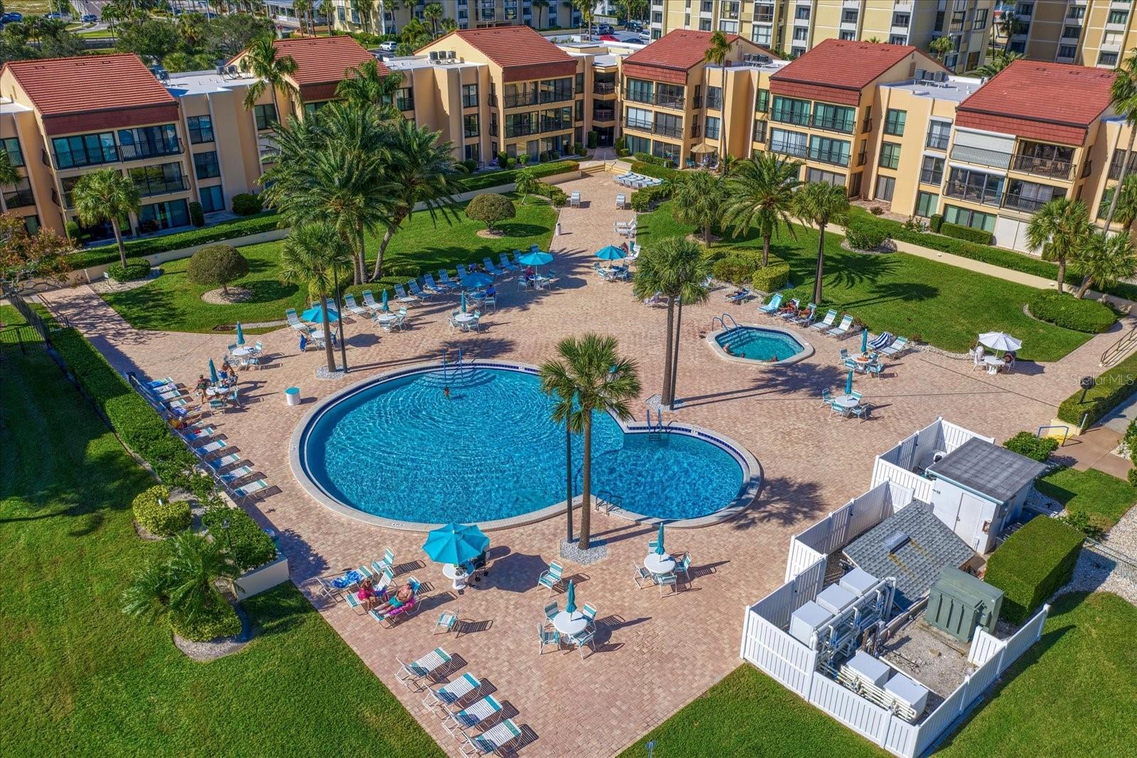 825 S GULFVIEW BLVD #202