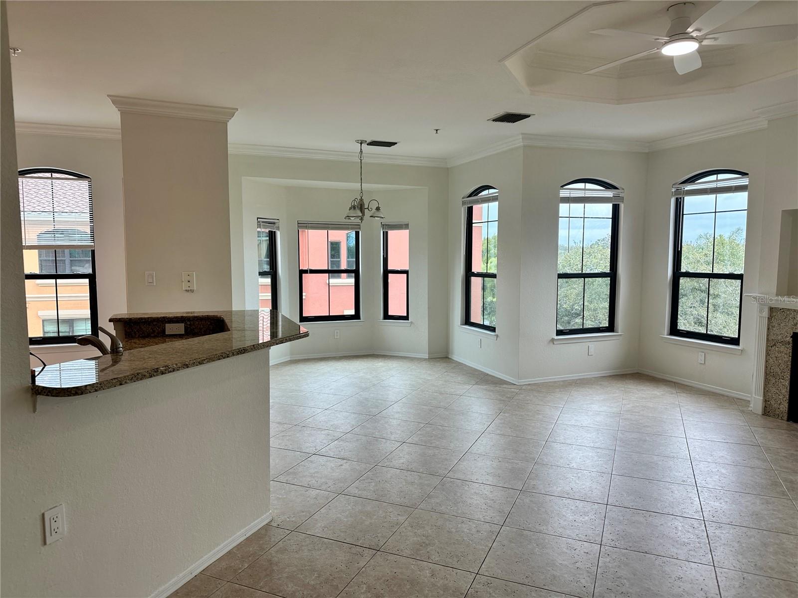 2733 VIA CIPRIANI #830B