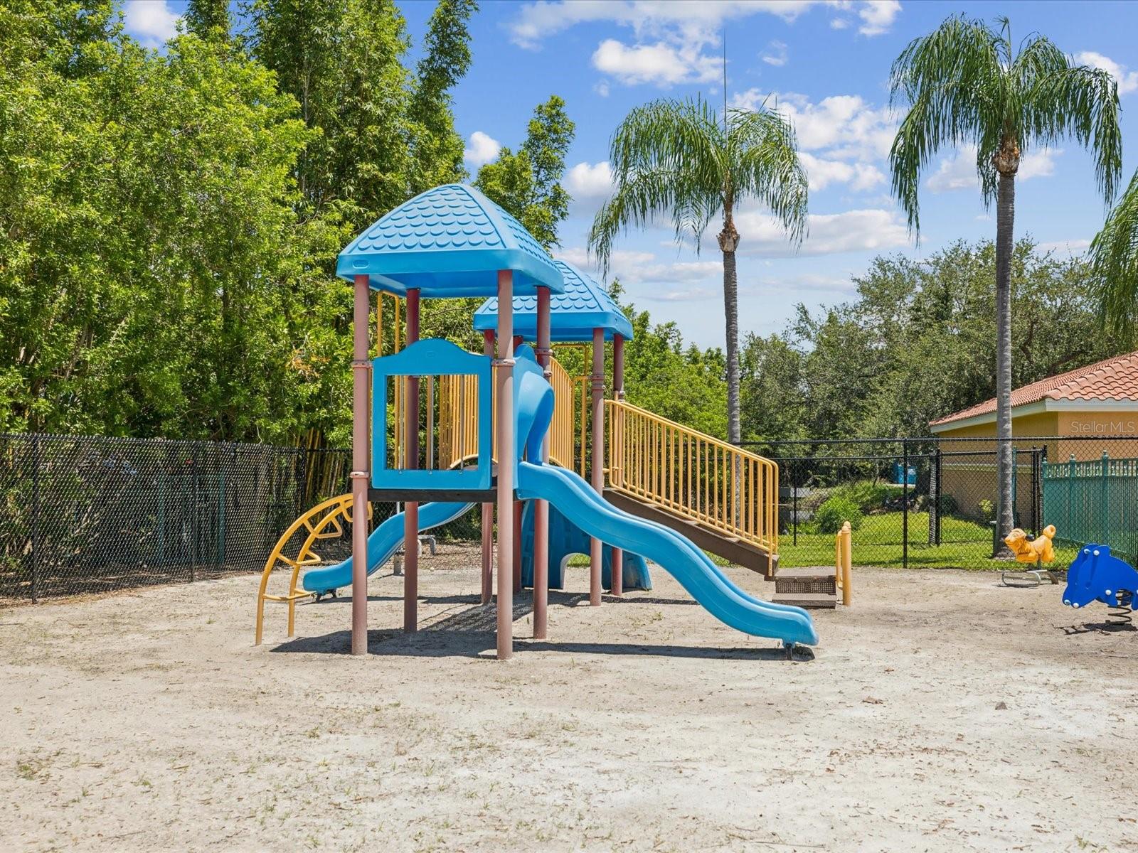 2733 VIA CIPRIANI #830B